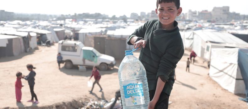 كيف يعاني الأطفال في الحروب؟