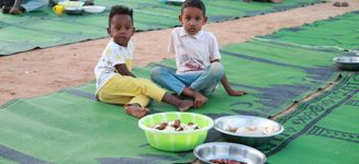 وجبات ساخنة في السودان