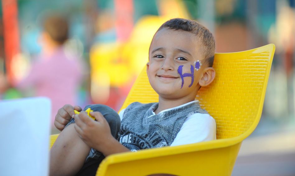 هديتك ليتيم تكفله