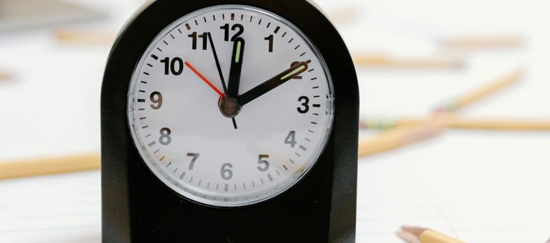 كيف تنظم وقتك بين العمل والعبادة في عشر ذي الحجة؟