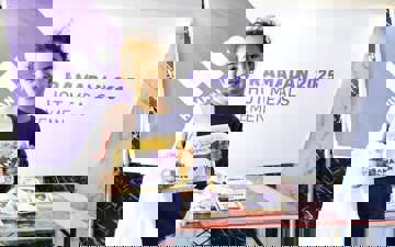 وجبات ساخنة في اليمن