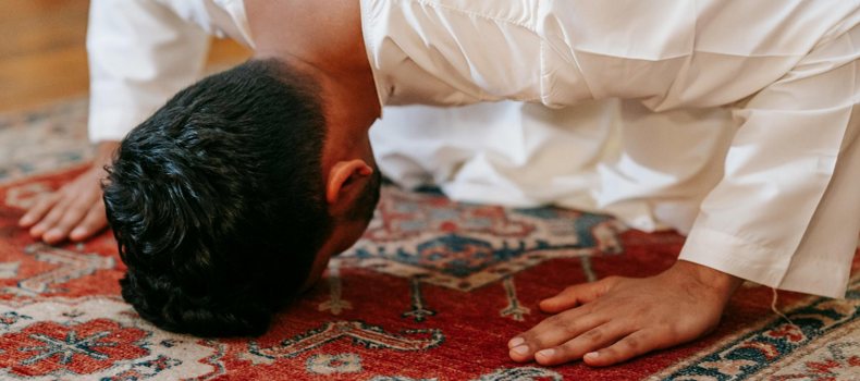 حكم أداء صلاة العيد في البيت لمن فاتته الجماعة