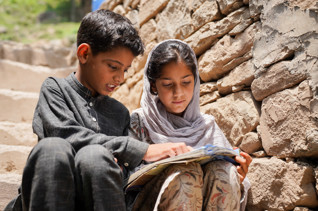 حقيبة مدرسية لأطفال باكستان