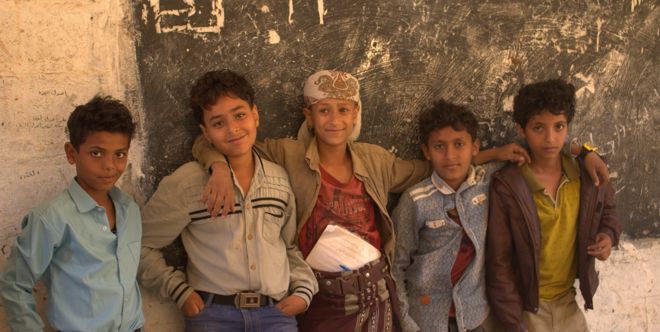 حقيبة مدرسية لأطفال اليمن (المشروع مكتمل)