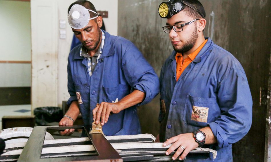 كسب الرزق الكريم