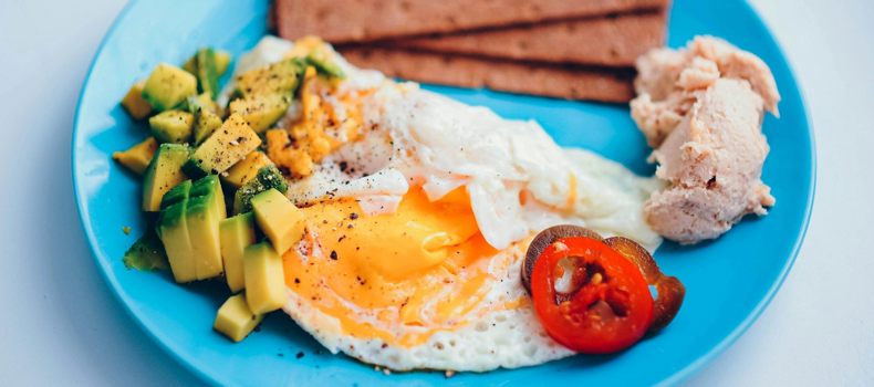 كيف نصنع وصفات فطور صحية للأطفال في رمضان؟