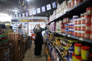 قسائم غذائية لعيد الأضحى في غزة