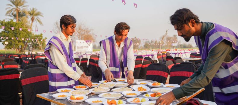 ما أجر إفطار الصائم في رمضان كما ورد في السنة النبوية؟