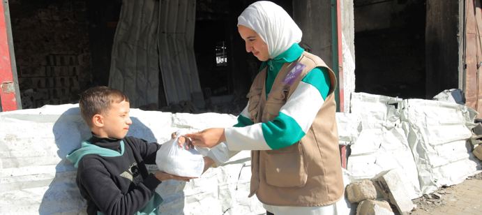 في 2 ديسمبر، تم توزيع 5000 وجبة ساخنة في شمال غزة لـ 980 عائلة نازحة و 5000 فرداً.