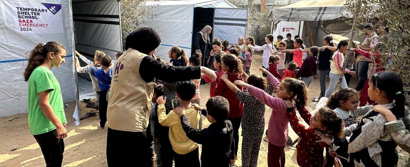 فصول مدرسية مؤقتة في غزة