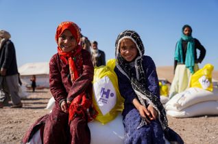 طرود رمضانية لأيتام باكستان