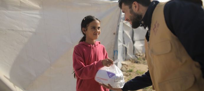 قمنا بتوزيع 28,000 وجبة ساخنة على عائلات في شمال ووسط غزة وخان يونس