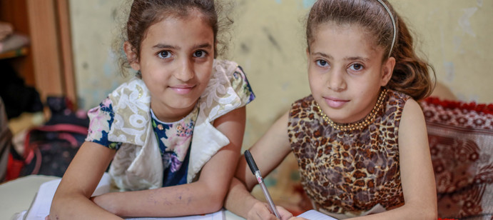 دعم تعليم اليتيمات بكفالتهم التعليمية في أكثر من 10 دول