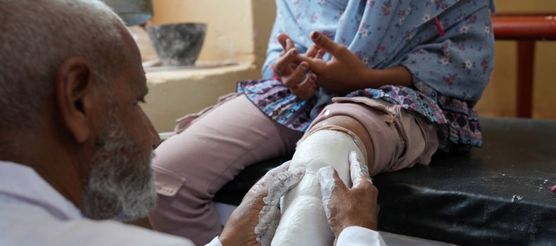 لماذا يكون الأطفال وكبار السن أكثر تأثرًا بنقص الخدمات الطبية؟