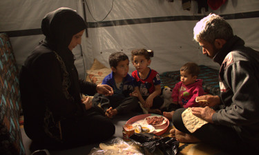 طرود غذائية لغزة 