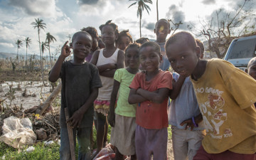 أخرج زكاتك (100% تذهب للمستفيدين)