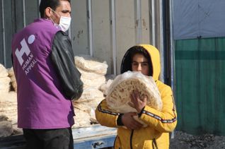 خبز رمضان لعائلات سوريا