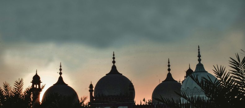 كيف يقضي اللاجئون أيام رمضان؟ تحديات يومية خلف جدران الخيام